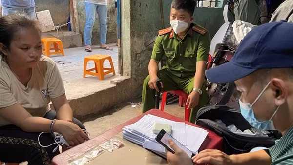 Lợi dụng tại ngoại nuôi con nhỏ để tàng trữ ma túy