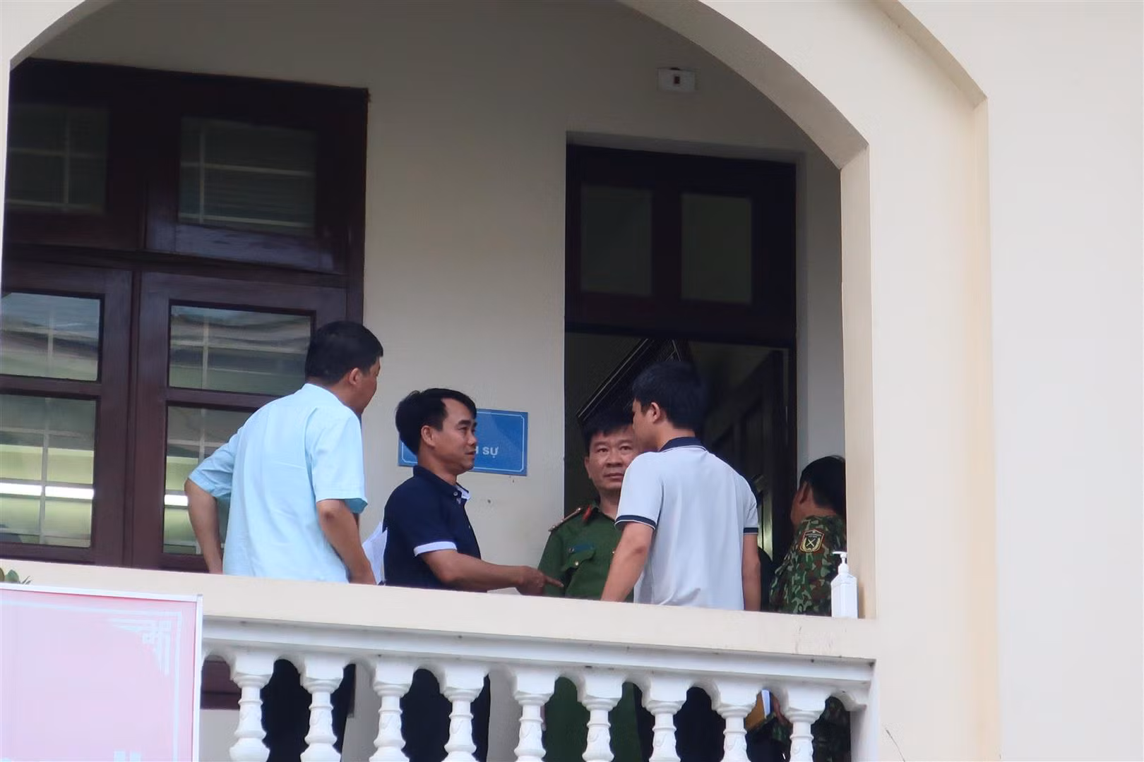 Công an bàn giao phạm nhân Triệu Quân Sự cho Quân đội -0