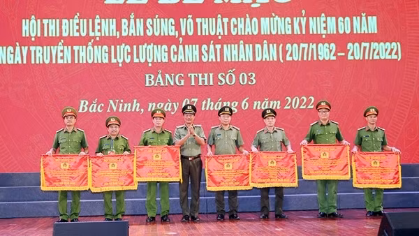 Người dân Huế sẽ được diện kiến CSCĐ cưỡi ngựa bắn súng, phi đao ảnh 7
