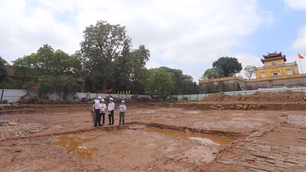 Phát lộ thêm dấu tích kiến trúc hoàng cung Thăng Long
