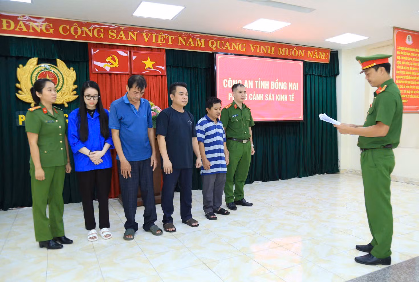 Triệt phá đường dây mua bán hoá đơn GTGT khống trên 4000 tỷ đồng -0