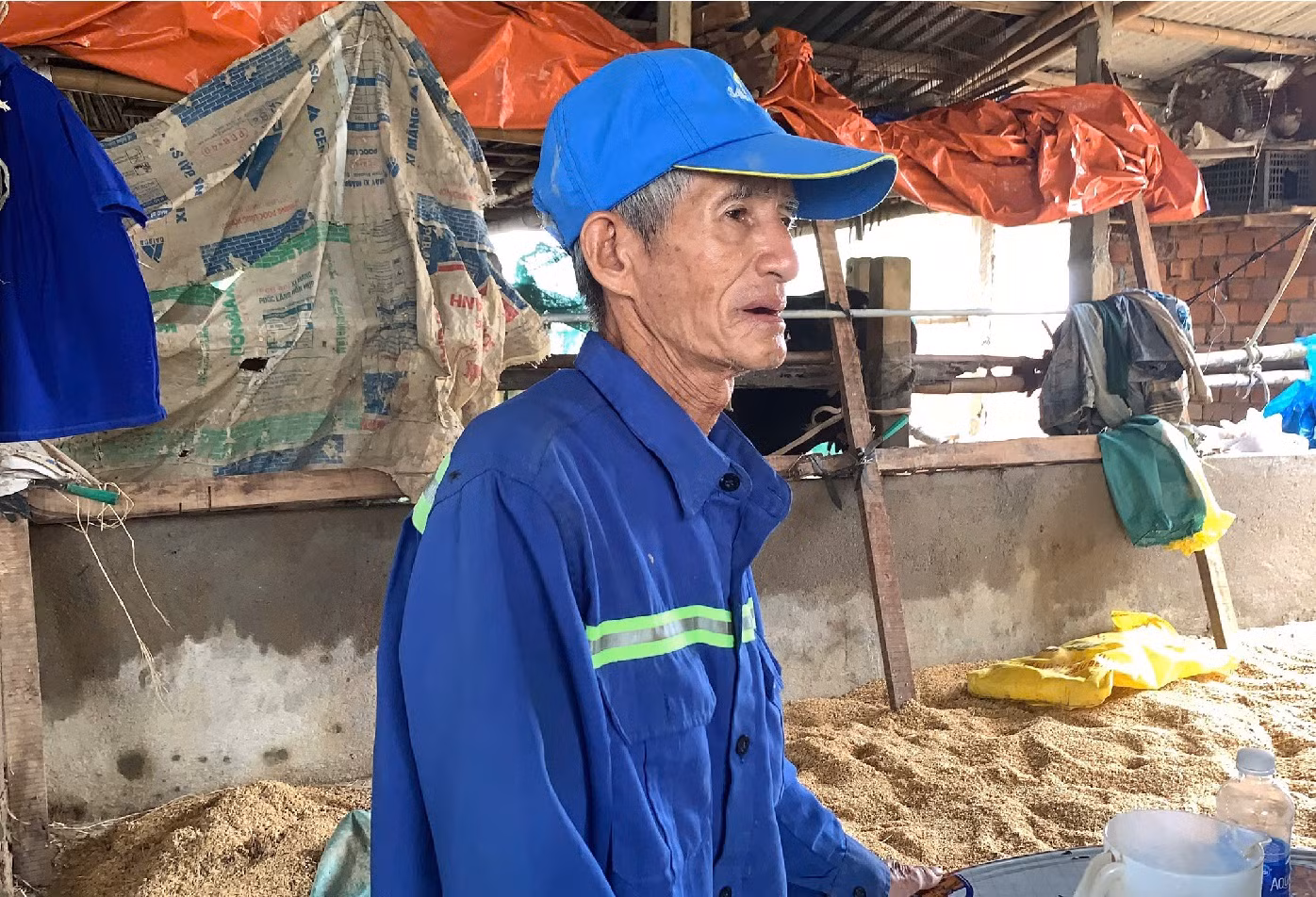 Tin đồn thất thiệt vỡ đập lúc lũ lên, dượng chèo tuyền đi đón 2 cháu khiến cả 3 bị tử vong -0