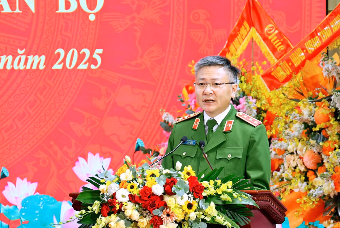 Bộ Công an tổ chức công bố các Quyết định về công tác cán bộ tại Công an tỉnh Ninh Bình -0