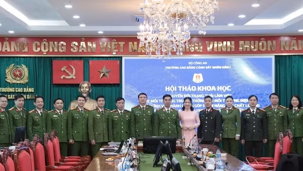 Chuyển đổi trạng thái làm việc từ môi trường truyền thống sang điện tử nhằm nâng cao chất lượng giáo dục