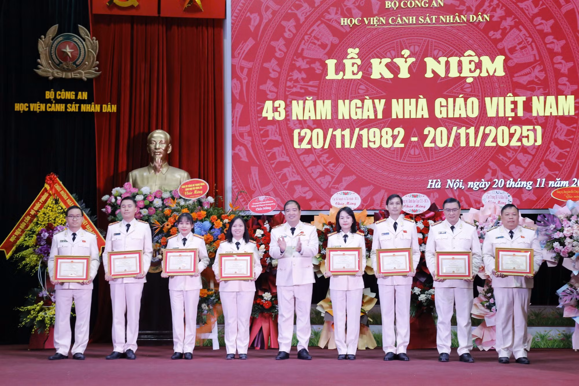 Học viện CSND kỷ niệm 43 năm ngày Nhà giáo Việt Nam -0