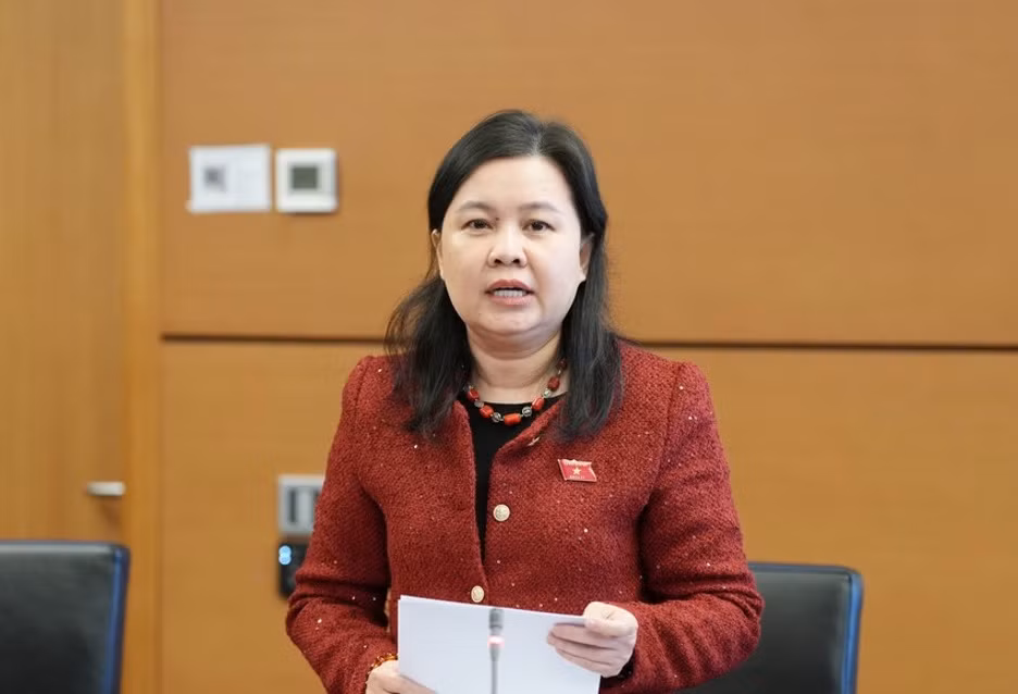 nguyễn phương thuỷ.jpg -0