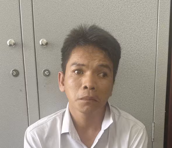 Mới ra tù, vô cớ dùng dao đâm bà bầu suýt chết -0