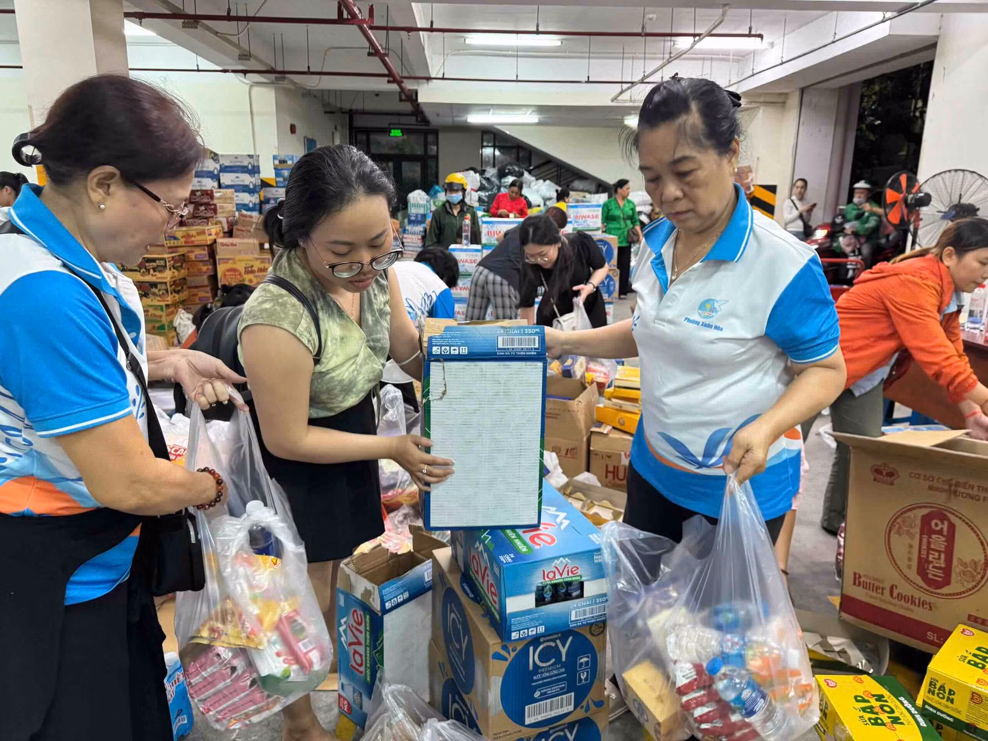 TP Hồ Chí Minh kêu gọi tiếp nhận khẩn để ủng hộ đồng bào các tỉnh bị thiệt hại do mưa lũ -0