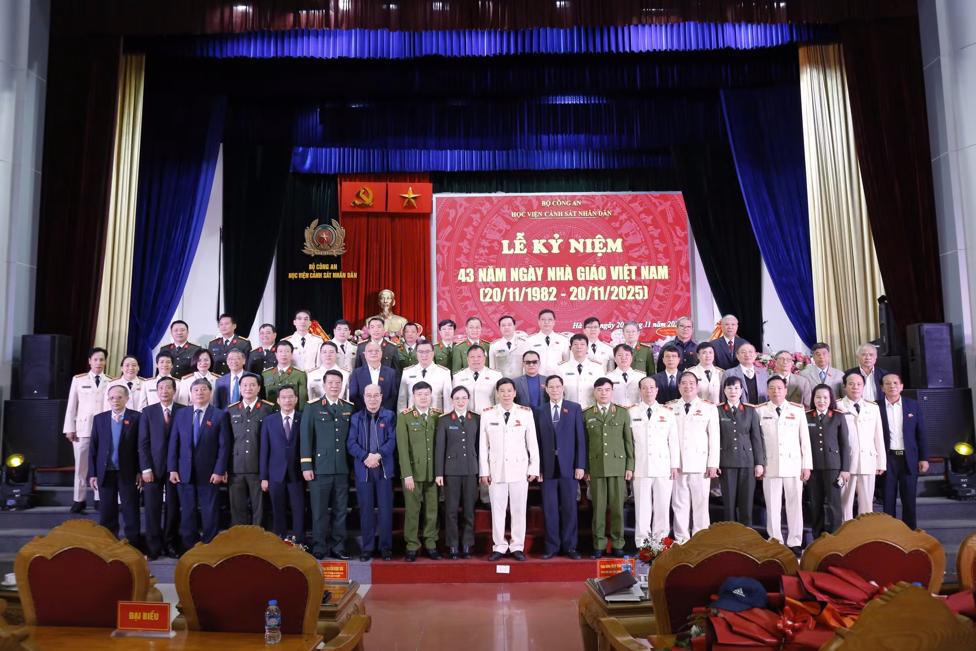 Học viện CSND kỷ niệm 43 năm ngày Nhà giáo Việt Nam -0