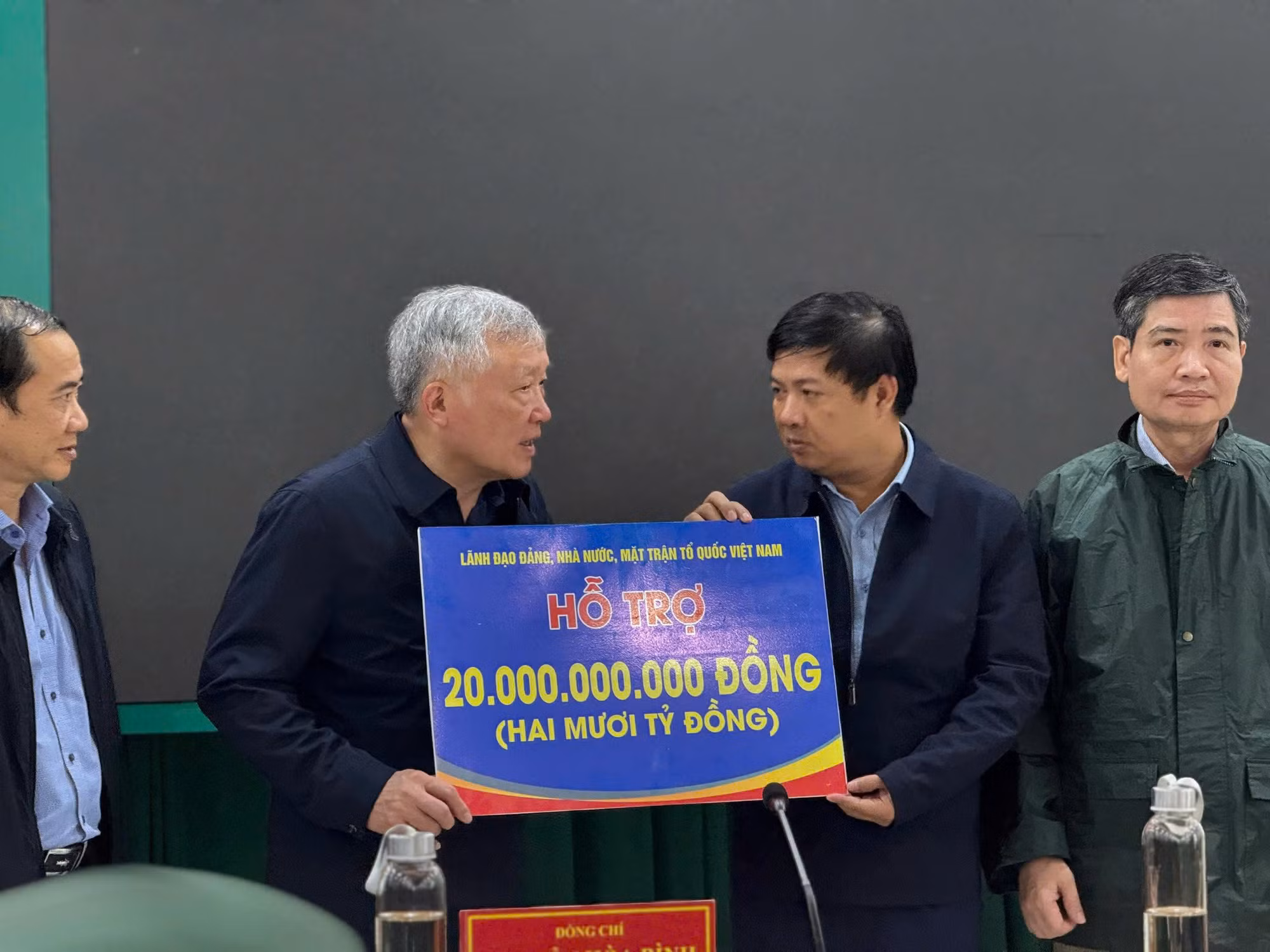 Cần tập trung lực lượng khắc phục sau cơn lũ lịch sử -0