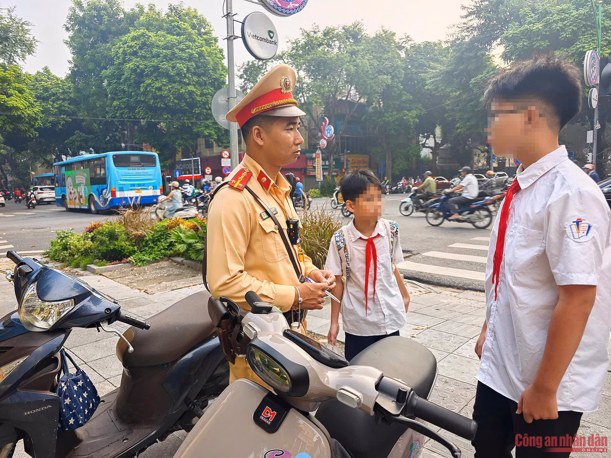 Gửi danh sách hơn 3.000 học sinh vi phạm giao thông đến Sở Giáo dục và Đào tạo -0