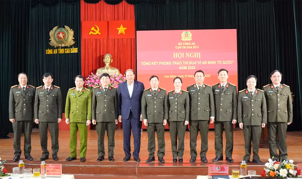 Cụm thi đua số 3 tổng kết phong trào “Vì an ninh Tổ quốc” năm 2025 -0