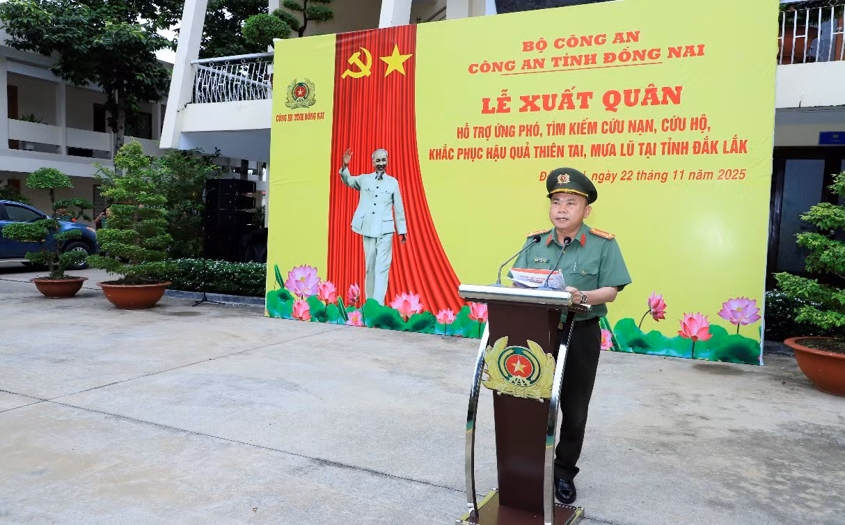 Công an Đồng Nai điều động hơn 130 cán bộ, chiến sỹ xuất quân hỗ trợ Đắk Lắk khắc phục hậu quả bão lũ -0