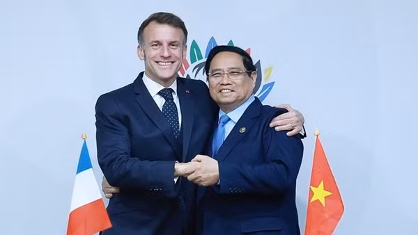 Thủ tướng Phạm Minh Chính gặp Tổng thống Pháp và Tổng Thư ký OECD