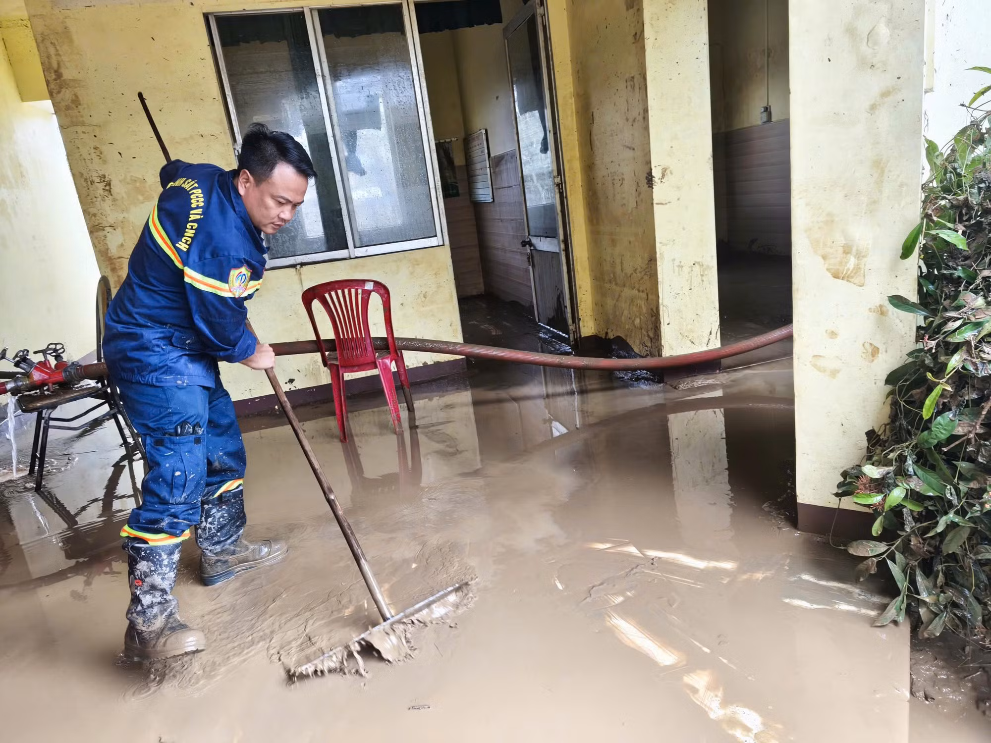 Công an TP Hồ Chí Minh chi viện tỉnh Đắk Lắk: “Mệnh lệnh từ trái tim” -0