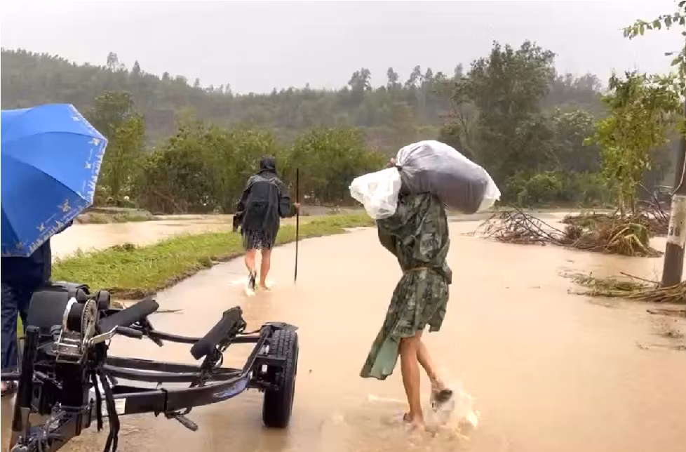 Thêm 4 người tử vong ở Đắk Lắk do mưa lũ, địa phương đề nghị hỗ trợ khẩn cấp 2.000 tấn lương thực -0