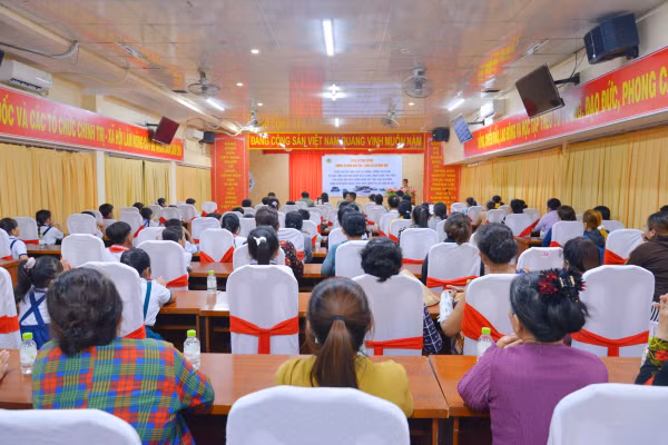 Cà Mau quyết liệt đấu tranh với khai thác thủy sản bất hợp pháp IUU -0