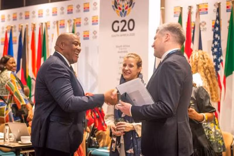 Mỹ rút khỏi G20: “Không có mợ, chợ vẫn đông”? -0