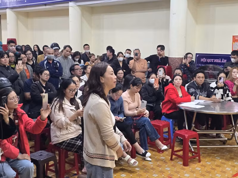 Vụ trường học bị tố dùng thực phẩm bẩn: Hé lộ nhà cung cấp -0