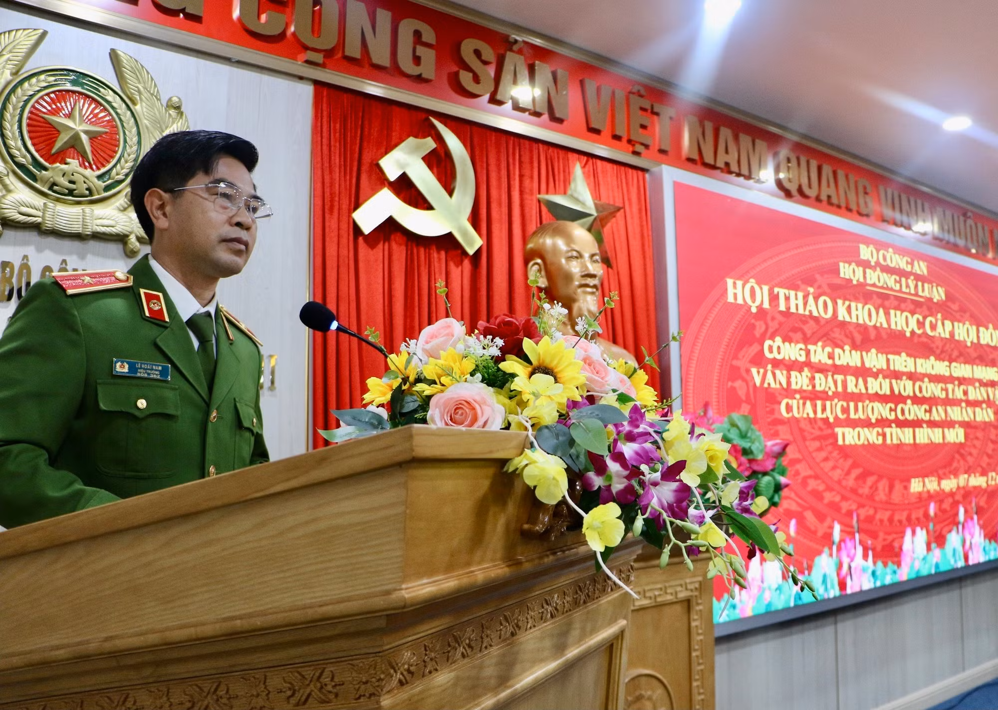 Lực lượng CAND giữ vai trò xung kích, nòng cốt trong công tác dân vận trên không gian mạng -0