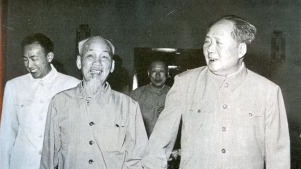 Vị Giáo sư người Trung Quốc nhiều năm là phiên dịch của Bác Hồ