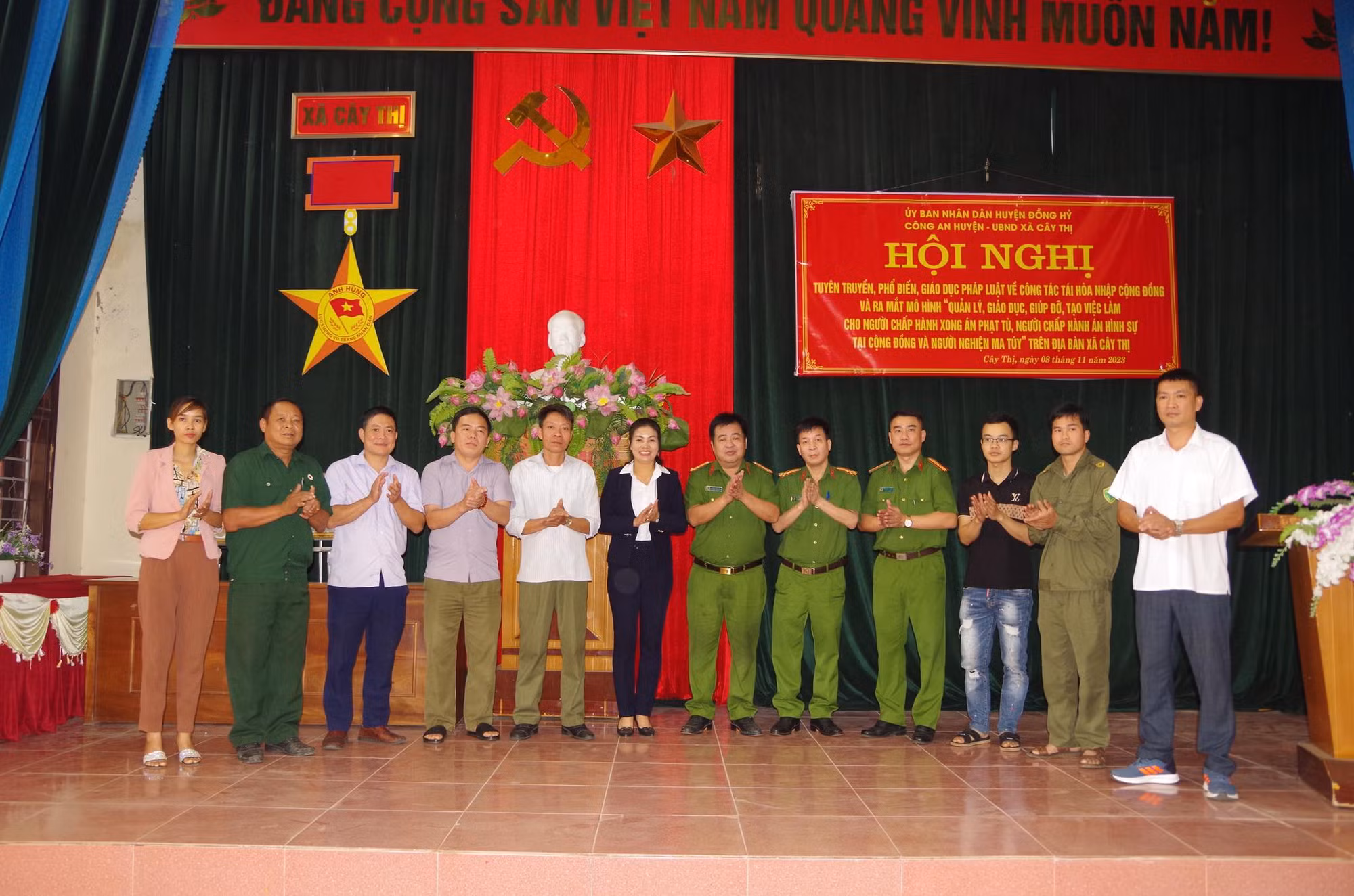 Xoá mặc cảm, tạo việc làm cho những người lầm lỡ -0