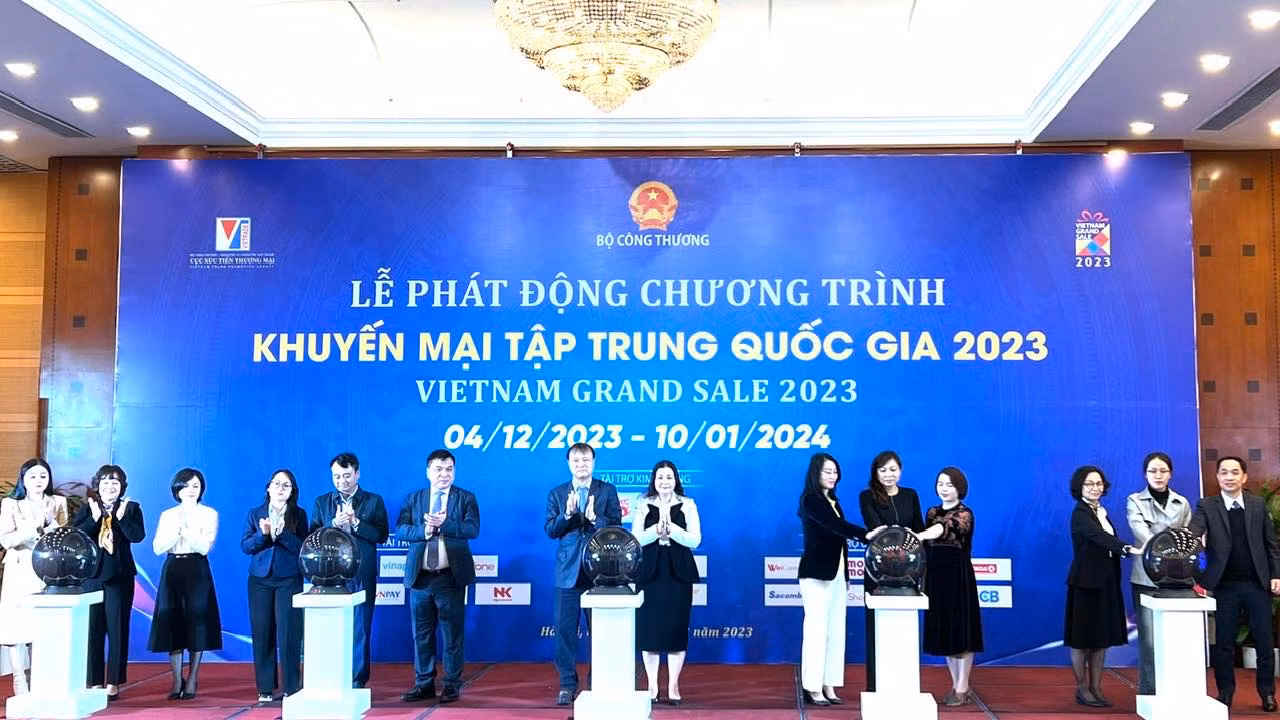 Chương trình khuyến mại tập trung Hà Nội nhận 12.000 thông báo khuyến mại -0