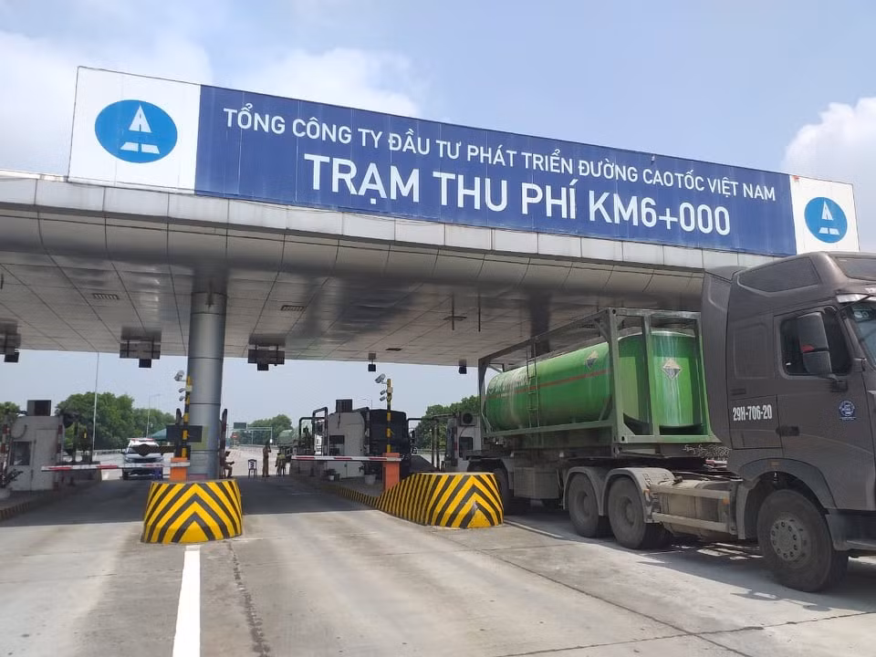 VEC đề xuất tăng phí 4 tuyến cao tốc từ năm 2014 vì lo không có tiền trả nợ -0