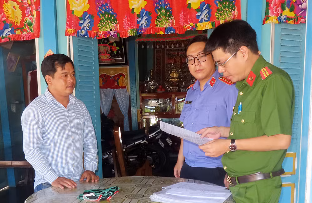 Khởi tố 2 giám đốc và 2 cán bộ huyện ở An Giang -0