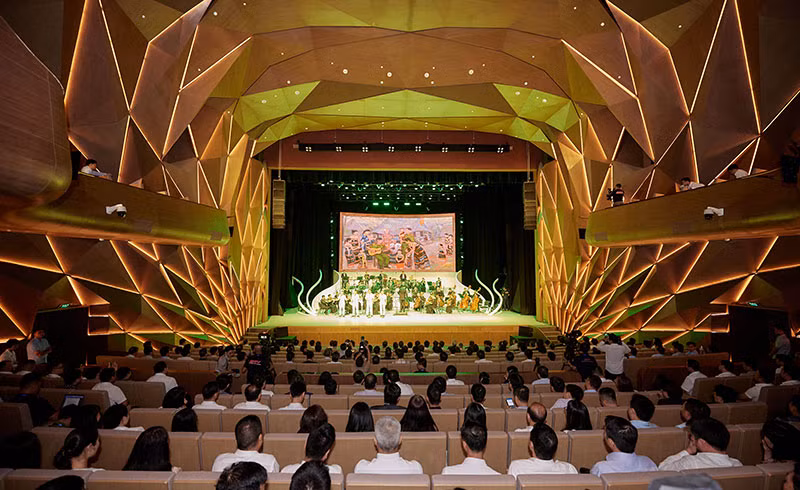 Nhà hát Hồ Gươm vào Top 10 nhà hát opera tuyệt vời nhất thế giới