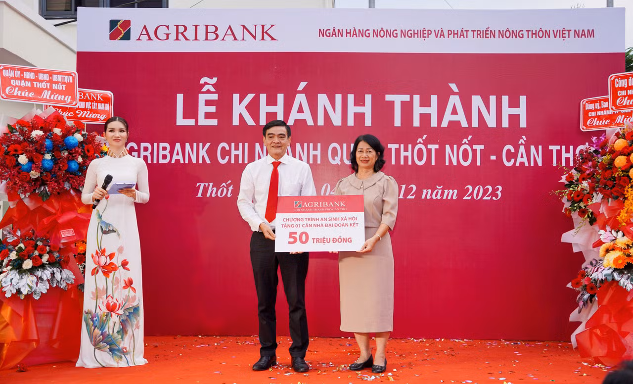 Agribank chi nhánh Thốt Nốt khánh thành, đưa vào hoạt động trụ sở mới -0
