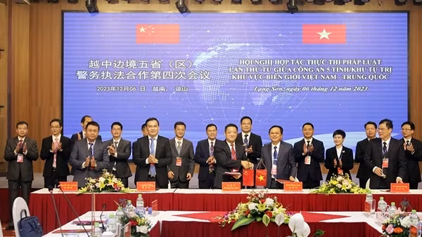 Công an Việt Nam - Trung Quốc hợp tác thực thi pháp luật khu vực biên giới