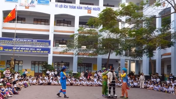 Kỷ luật Hiệu trưởng Trường Tiểu học Kim Đồng