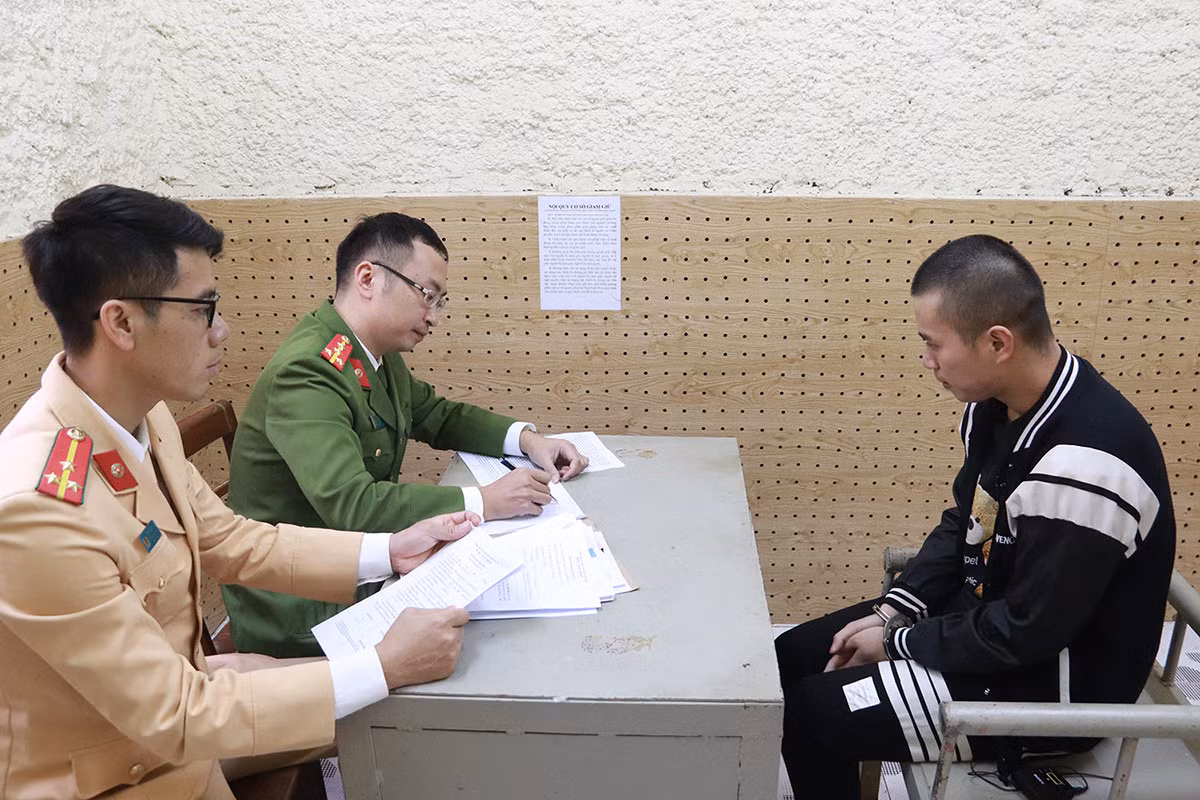 Náo loạn quái xế tuổi teen -0