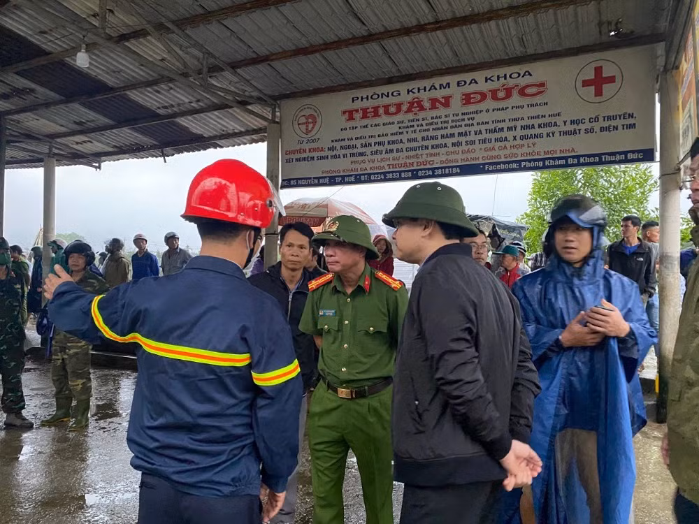 Hơn 335 ki-ốt bị thiêu rụi, khẩn trương tìm địa điểm lập chợ tạm -0