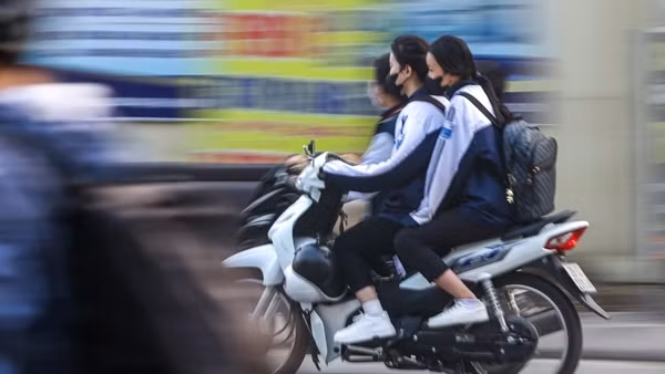 Hà Nội: Tăng cường xử lý học sinh, sinh viên vi phạm an toàn giao thông