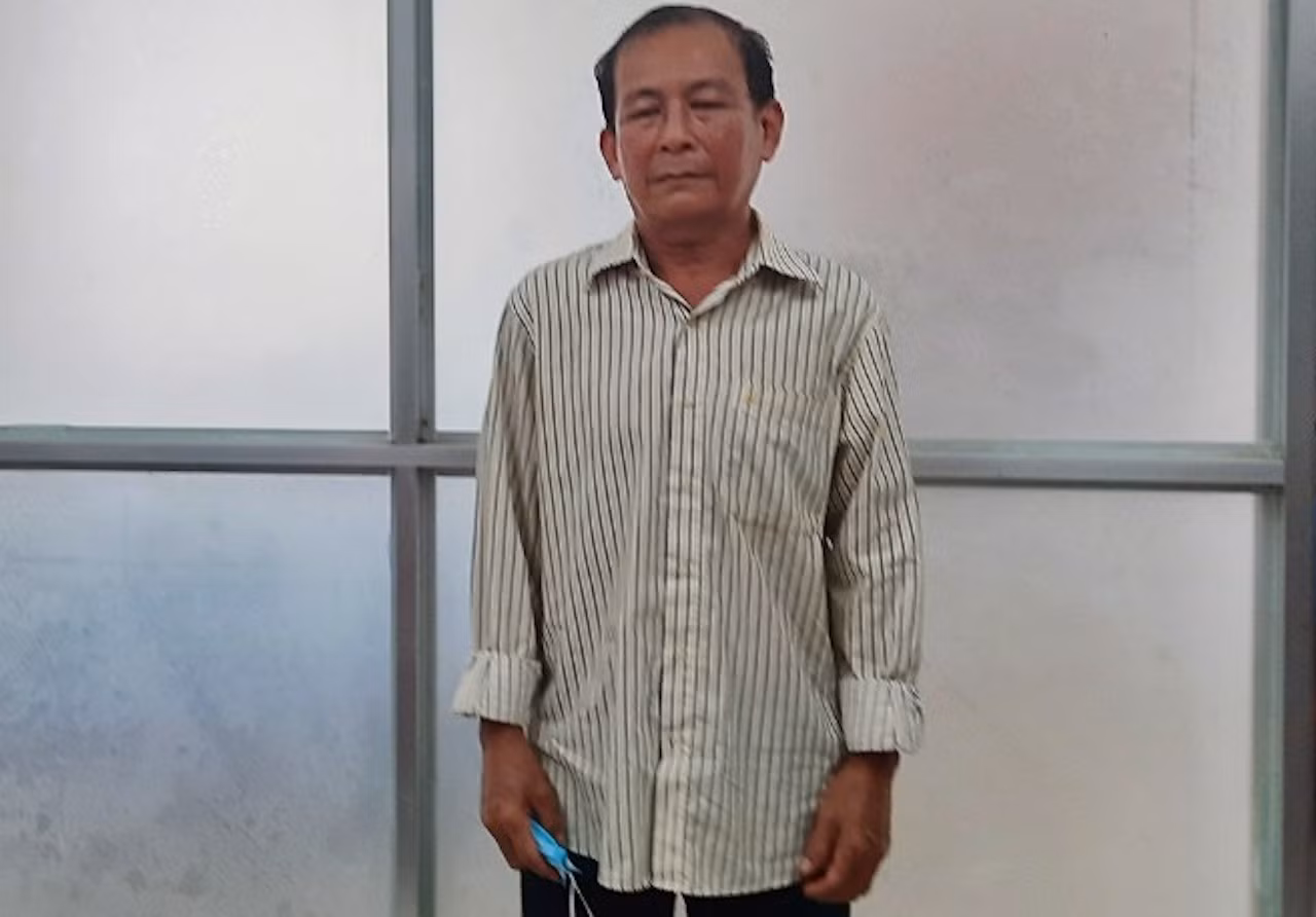 Bị bắt giam vì làm bé gái 14 tuổi sinh con -0