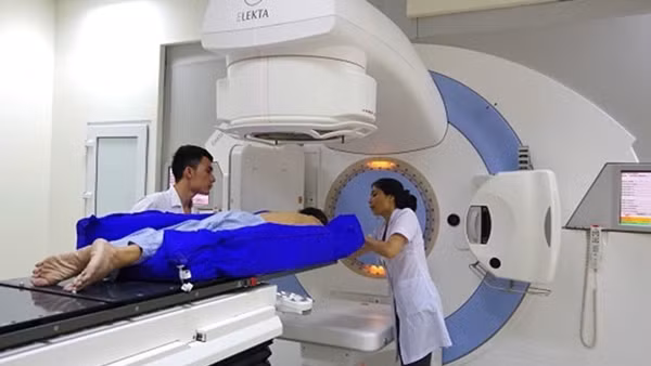 Đại uý Công an nhiễm COVID-19 nguy kịch được Bệnh viện 19-8 cứu sống ảnh 7
