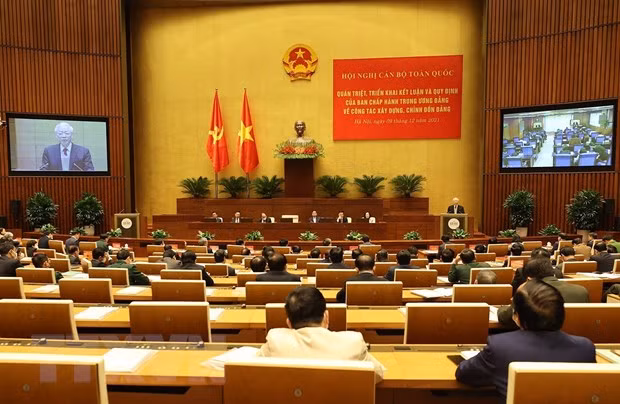 Xử lý nghiêm cán bộ, đảng viên suy thoái về tư tưởng, đạo đức -0