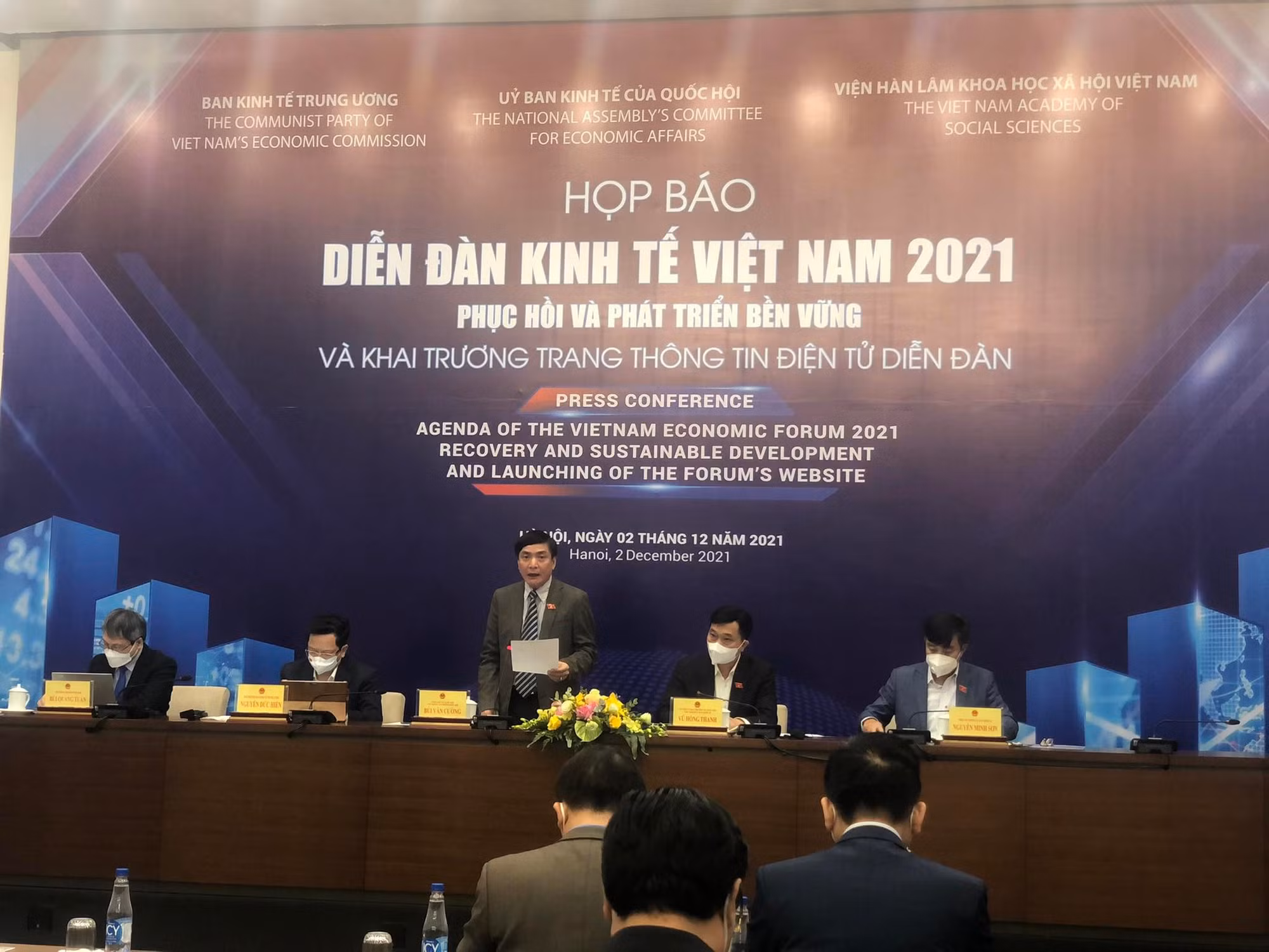 Diễn đàn kinh tế Việt Nam 2021: Chương trình phục hồi và phát triển kinh tế - xã hội Việt Nam -0