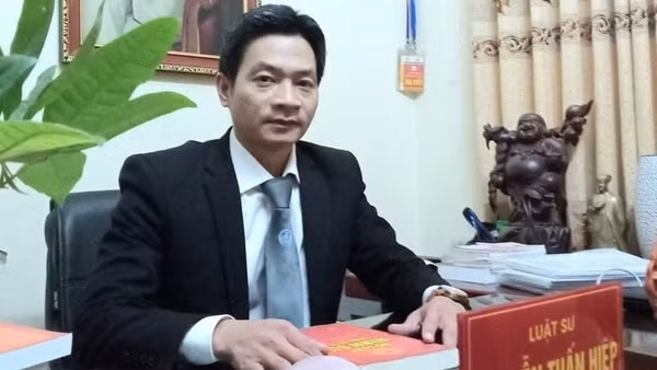 Khởi tố chủ nợ bắt giữ người trái pháp luật ảnh 3