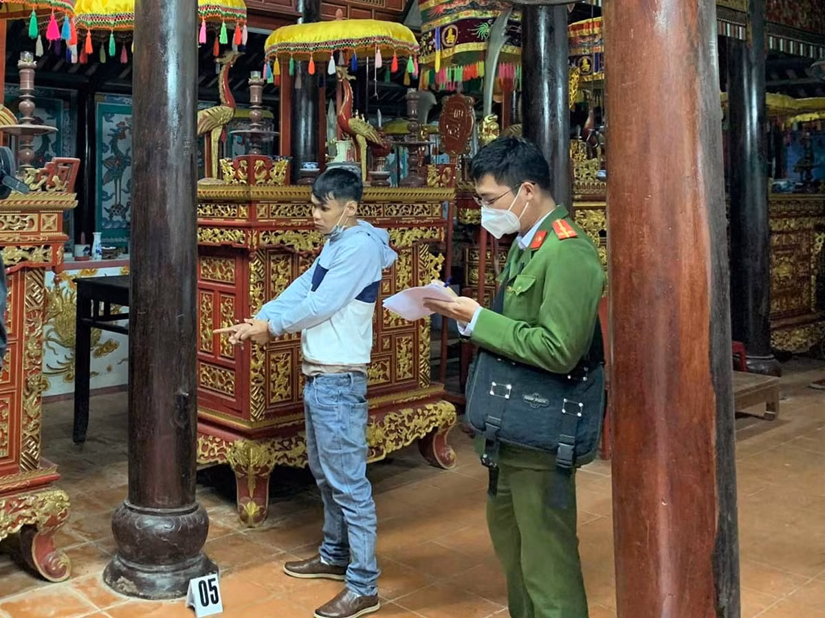 Phòng ngừa trộm cổ vật tại các nhà thờ, đình làng -0