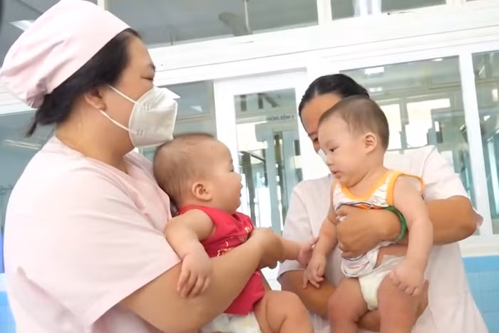 Những trẻ thơ bị bỏ rơi giữa đại dịch -0