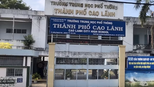 Bị giữ giấy báo dự thi tốt nghiệp do thiếu tiền học thêm ảnh 3