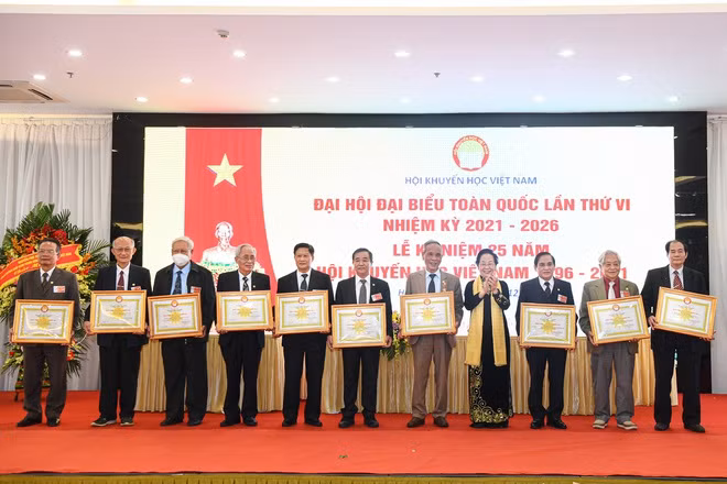 Hội Khuyến học Việt Nam kỷ niệm 25 năm ngày thành lập -0