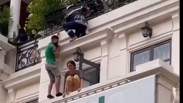 Giải cứu cô gái có ý định nhảy lầu vì buồn chuyện gia đình