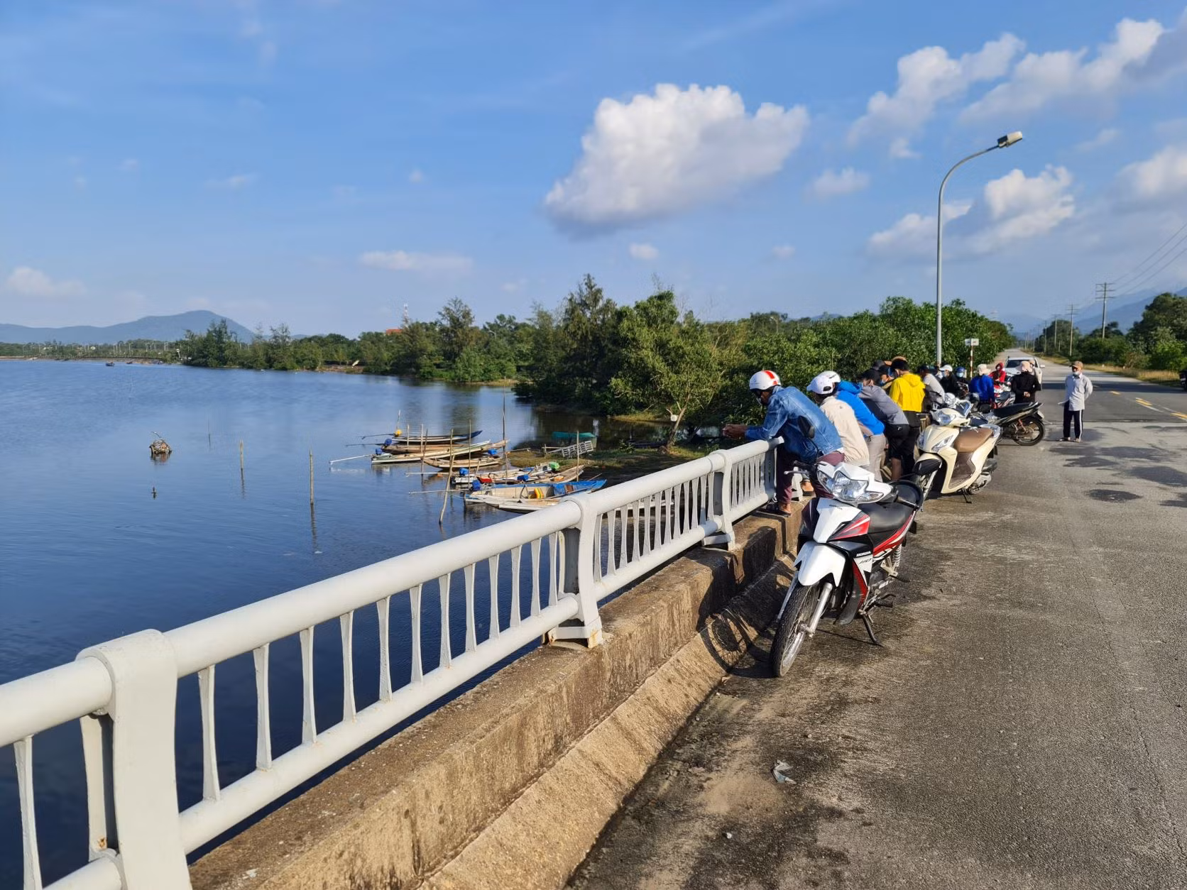 Cha tử vong, con mất tích khi đánh cá trên sông Bù Lu -0