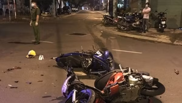 Thầy giáo bị tai nạn tử vong khi băng qua đường