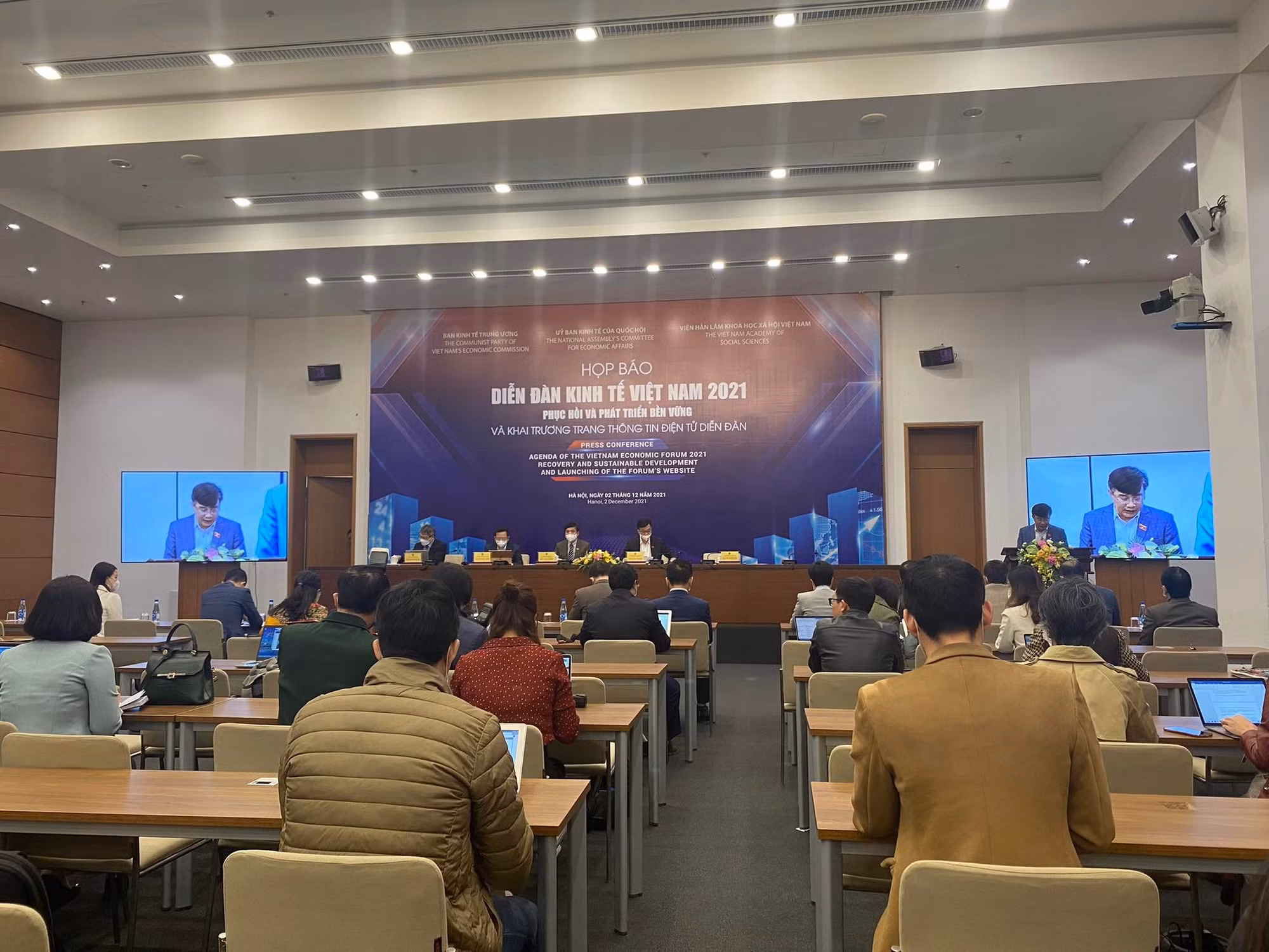 Diễn đàn kinh tế Việt Nam 2021: Chương trình phục hồi và phát triển kinh tế - xã hội Việt Nam -0