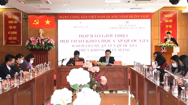Đấu tranh phòng, chống tội phạm trên không gian mạng, bảo vệ chủ quyền Quốc gia ảnh 14